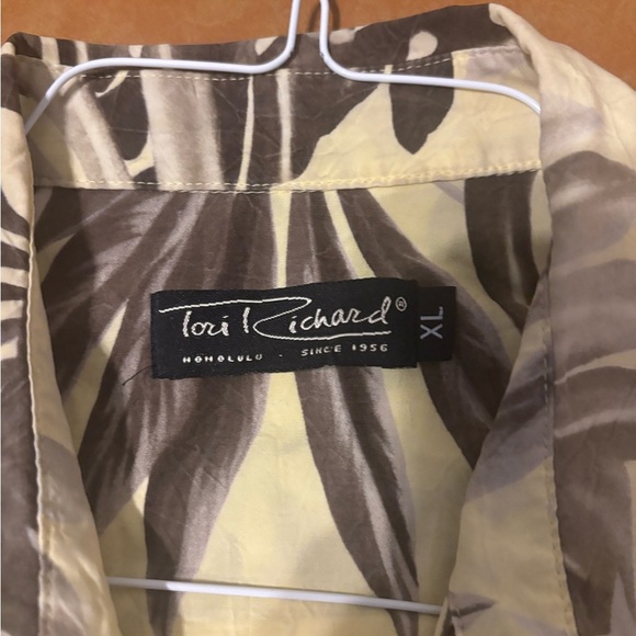 Tori Richard Hawaiian Shirt Sz XL Mens Yellow Monstera Leaves Tropical Cruise - Picture 7 of 13